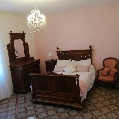 Chez Marraine בית נופש Lespignan